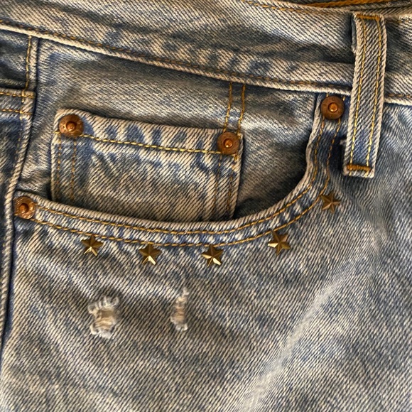 LEVIS MOM JEANS SIZE 27 - Picture 2 of 5